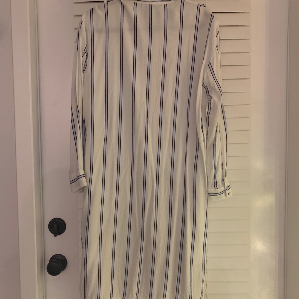 Long button down - Picture 7 of 7